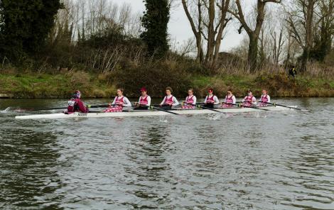 St Catharine's W1 crew rowing in the 2024 Fairbairn Cup